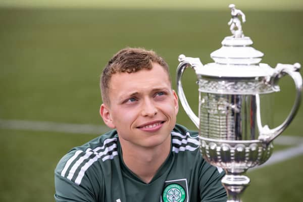 Alistair Johnston with the Celtic Scottish Cup ahead of the final against Inverness at Hampden. (Photo by Craig Williamson / SNS Group)