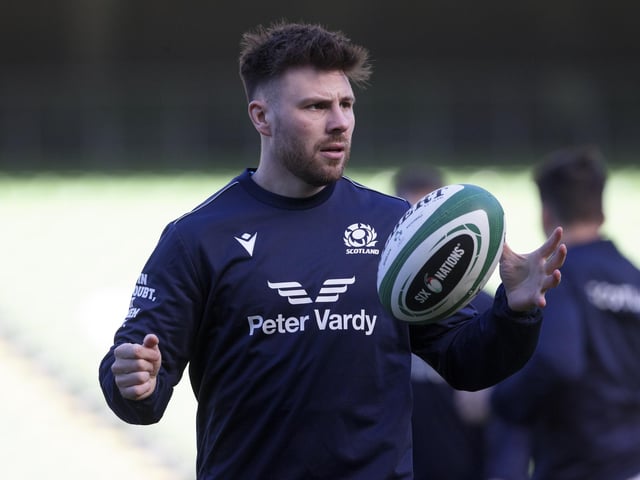 Produced a try-saving tackle late on as Scotland tried to cling on but also guilty of badly misjudged kick in final quarter. 6