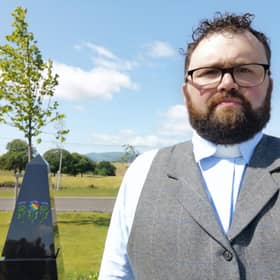 Rev Dan Harper, minister of Bridge of Allan Parish Church, has dedicated a new memorial.