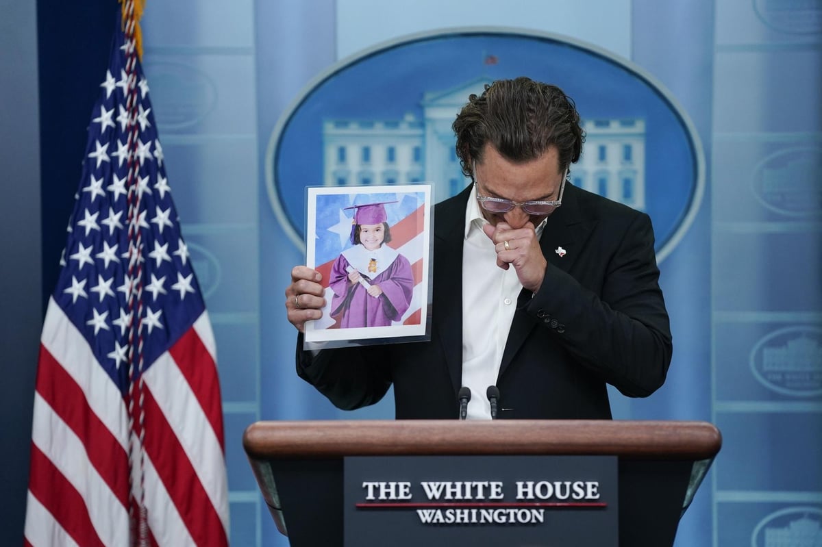 Matthew McConaughey calls for gun control action in emotional White House speech