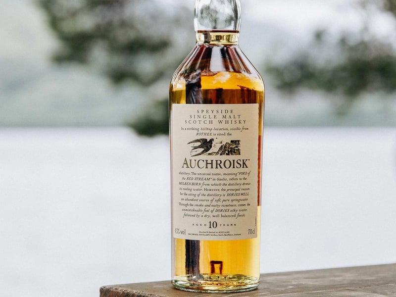 The Auchroisk distillery was built in 1974 and it was the first to carry the prefix ‘Singleton’. Its Gaelic name, Ath ruaidh-uisge, is said to mean ‘shallow ford across the red stream’ (referring to the Mulben Burn nearby). To pronounce its name you can say “och reusk”.