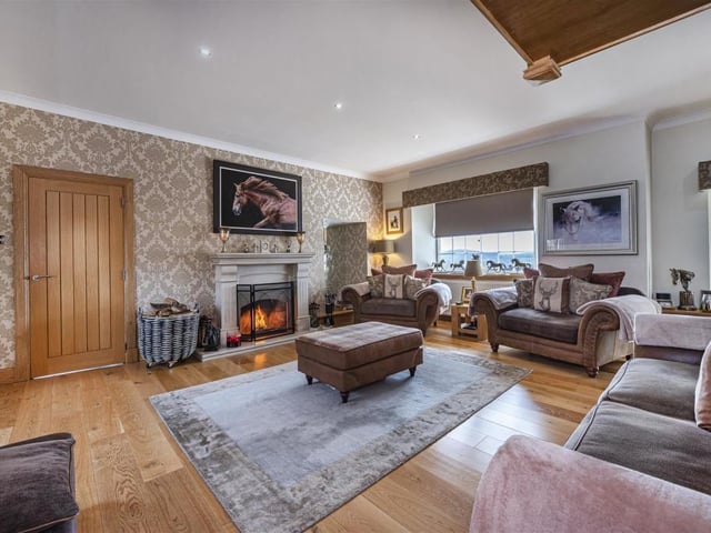 Lounge.