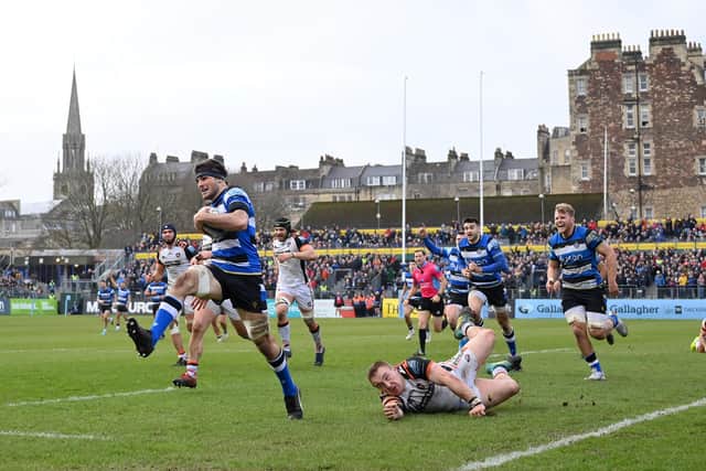 Josh Bayliss leaves Leicester Tigers players in his wake as he scores a superb try for Bath. (Photo by Dan Mullan/Getty Images)