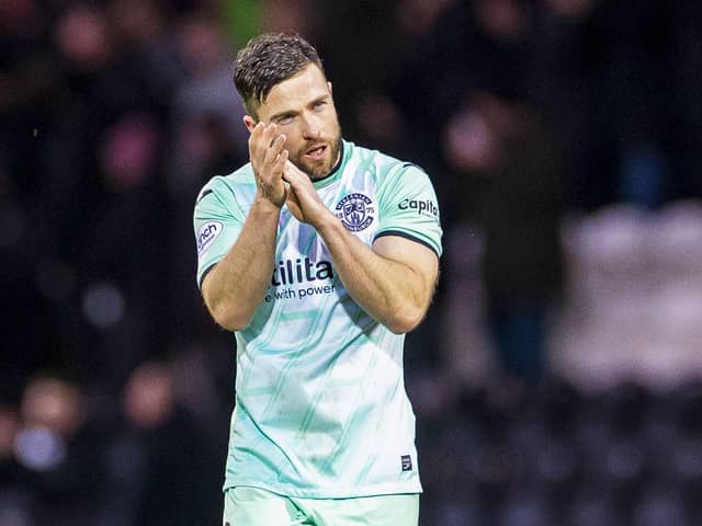Lewis Stevenson made his 450th league appearance for Hibs in the 1-0 win over St Mirren.