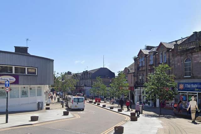 Emergency services were called to the scene on Alloa’s High Street just after 3pm this afternoon.