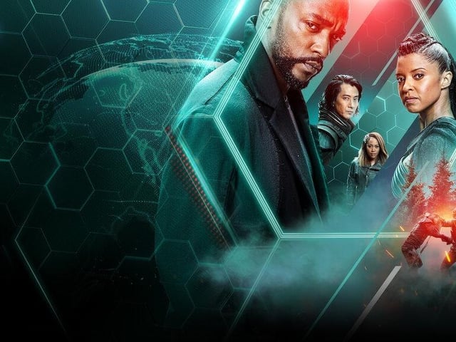 A frozen prisoners returns to life after 250 years in a whole new body determined to solve a mysterious crime that will give him freedom.