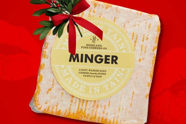 Kiss a Minger