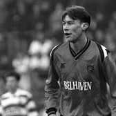 Duncan Ferguson in action for Dundee Utd.