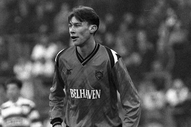 Duncan Ferguson in action for Dundee Utd.