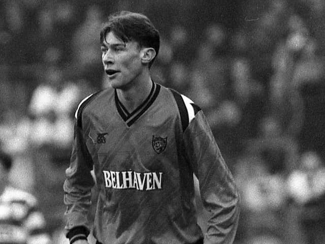 Duncan Ferguson in action for Dundee Utd.