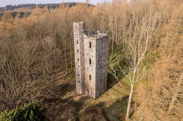 If you enjoy incredible views and a bit of history then Binnhill Tower, a scenic four-story stone tower dating back to the early 1800s, may be for you. Located in Perthshire, this tower went on the market in 2022 and is accepting offers at £80,000 or above. Its gothic style and panoramic view over the surrounding woodlands makes it a captivating property.