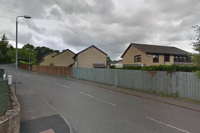 Police have renewed their appeal for information from the public after a teenage boy was stabbed by a group of youths in Manse Road, Bearsden last weekend.