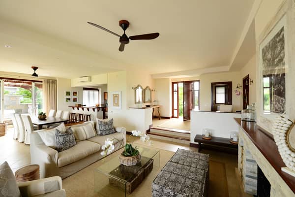 Heritage Villas in Mauritius. For those who prefer a long holiday to a year's vacation, a regular tourist visa is available for anyone who wants to stay up to 180 days in a calendar year.