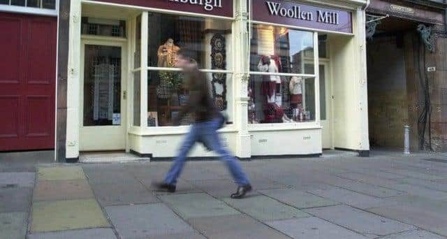 Edinburgh Woollen Mill is calling in administrators.
