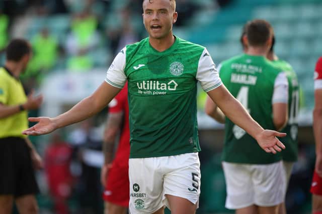 Hibs defender Ryan Porteous says some of Kris Boyd's comments are disrespectful to Paul Hanlon and Lewis Stevenson.