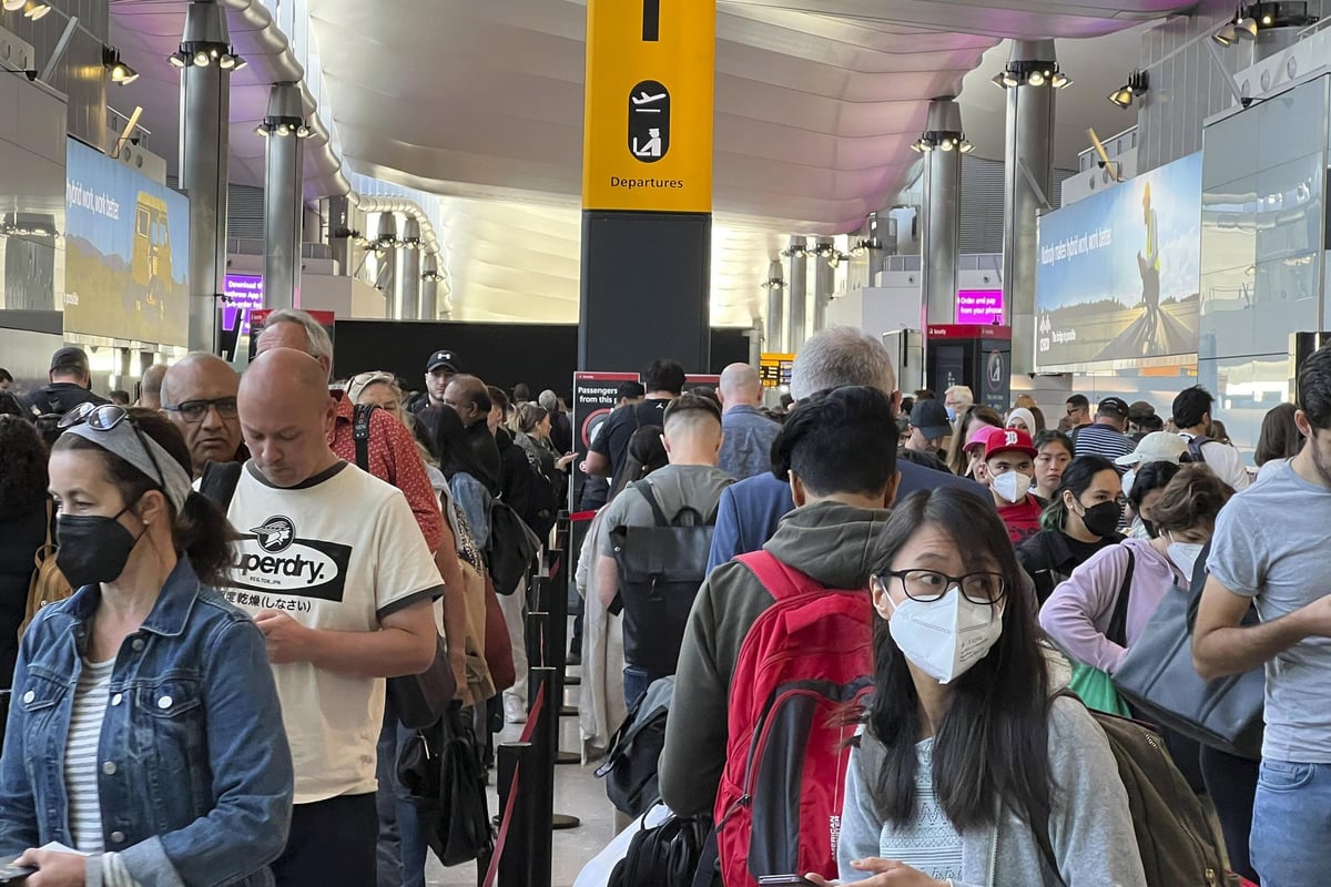 More travel chaos as Heathrow orders last-minute cancellations affecting 10,000 passengers