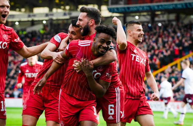 Duk terrorised the Hearts defence in Aberdeen's win.  (Photo by Paul Byars / SNS Group)