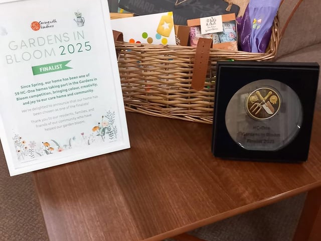 HC-One Scotland’s Highgate Care Home’s gardening hamper, plaque and certificate
