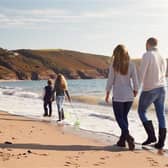 Local car retailer shares top tips for long car journeys