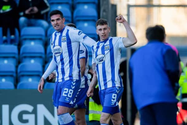 Oli Shaw celebrates making it 2-1 with teammate Kyle Lafferty. (Photo by Sammy Turner / SNS Group)