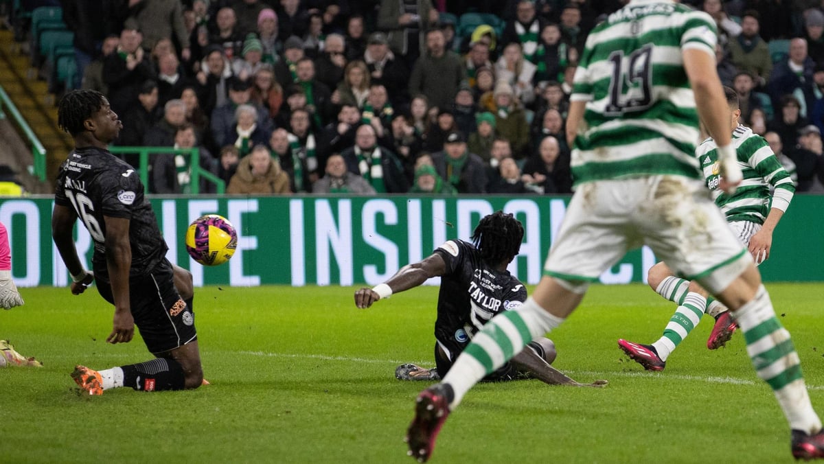 Celtic reaction: Red card was 'insult to injury', Douglas Ross banner apology, Oh off the mark
