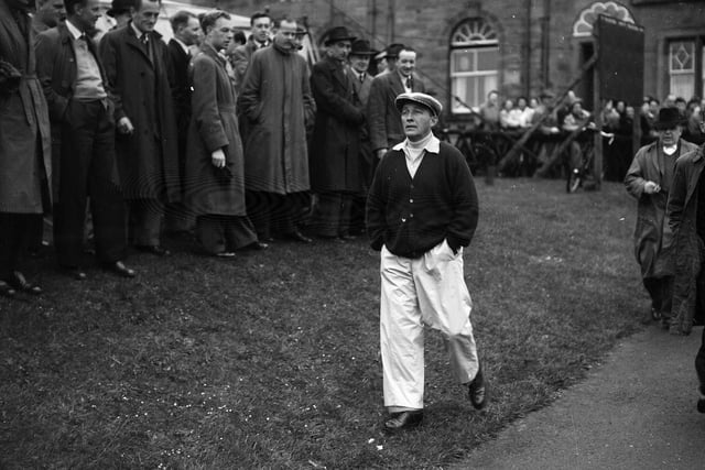Bing Crosby playing St Andrews in May 1950.