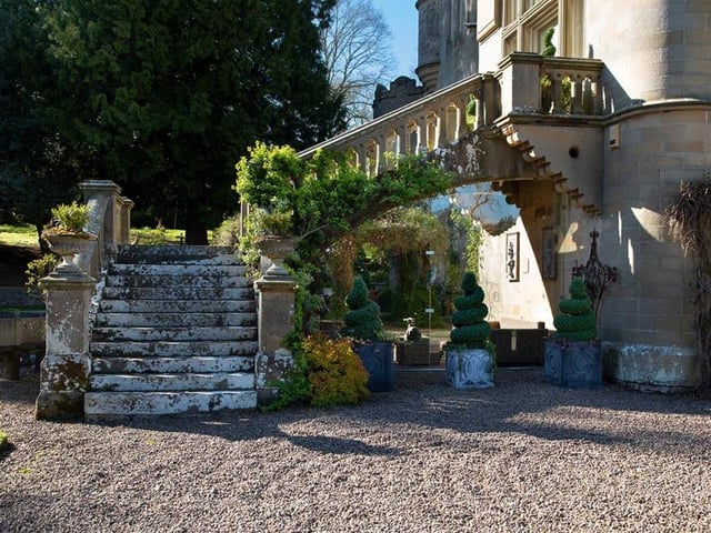 Steps to rear entrance.