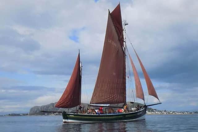 The Swan, a 200-year-old fishing boat that is now used for educational events and sail journeys aimed at youth and volunteer groups in Shetland, has been awarded £5,000 for new rigging