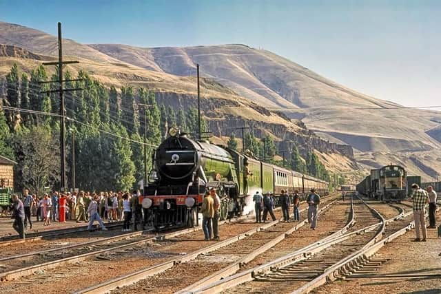 Flying Scotsman stopped for water at Wishram in Washington state as it prepared to cross the Columbia River into Oregon in 1971. (Photo by Pete Gores)