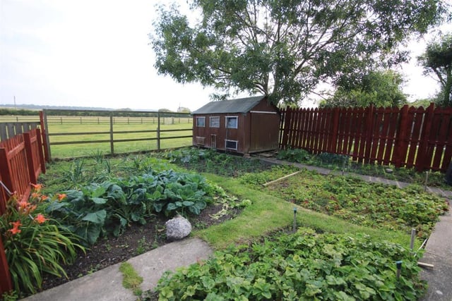This property is ideal for garden lovers!