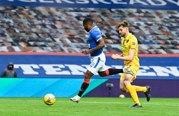 Jermain Defoe claims 300th club career goal as Rangers move six points ...