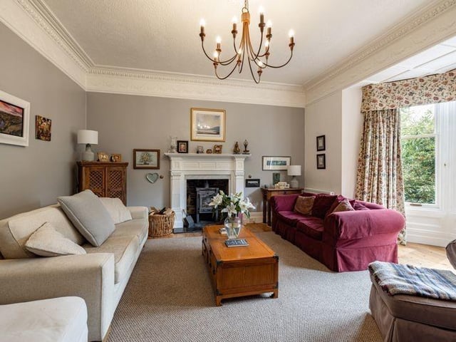 Drawing room.