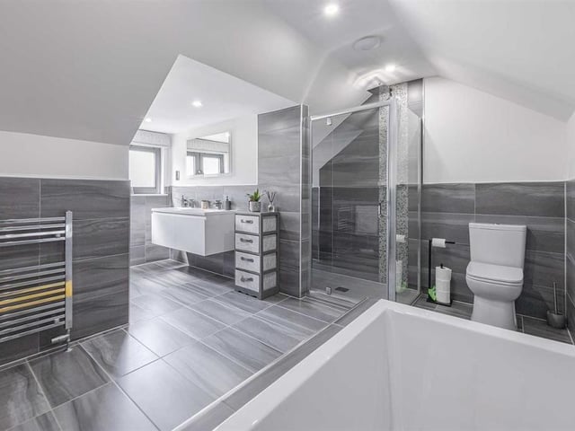 Master bedroom en-suite.