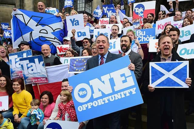 First Minister Alex Salmond and independence supporters before the 2014 referendum (Picture: Jeff J Mitchell/Getty Images)