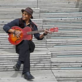 The multi talented Guy Davis (Pic: submitted)