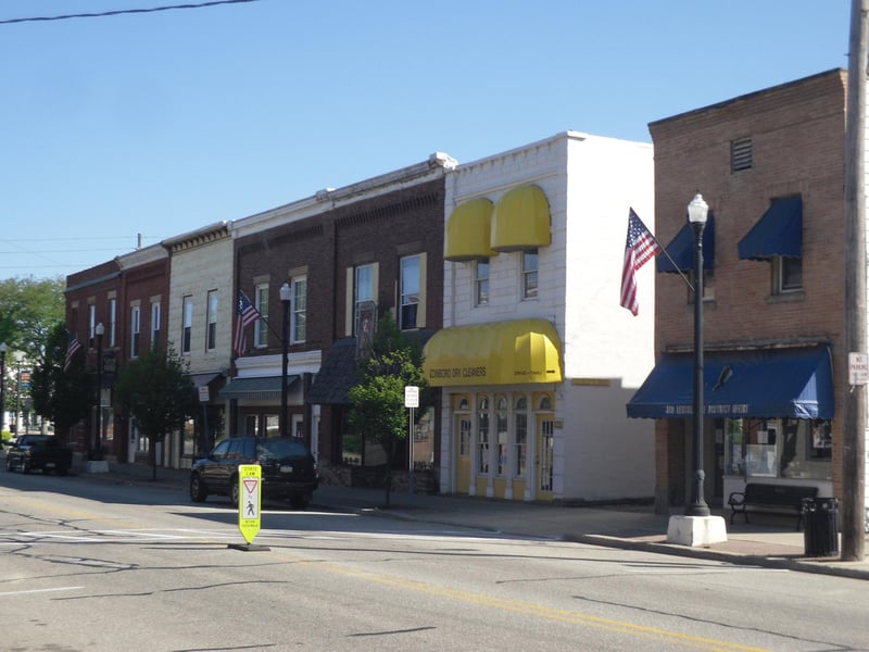 Edinboro is a small college town which is home to the Edinboro University of Pennsylvania, it has a small population of under 5000. The name is derived from Edinburgh and reflects the common pronunciation of the city by United States citizens.