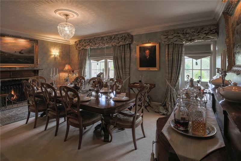 Dining room.