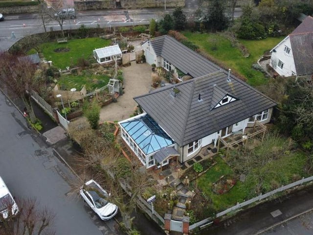 This brilliant aerial view shows perfectly the plot of land the bungalow sits on.