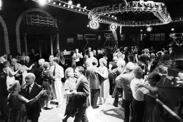 Couples dancing at the Cavendish dance hall (aka Clouds aka Coasters) at Tollcross, May 1992.