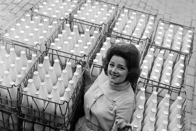 Dorothy Kent, who was preparing to take a milk bath in the foyer of the New Victoria Cinema on the opening night of Cleopatra in January 1964.