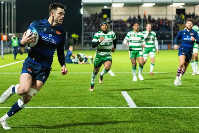 Blair Kinghorn scored twice in his last Edinburgh home game before heading to Toulouse.