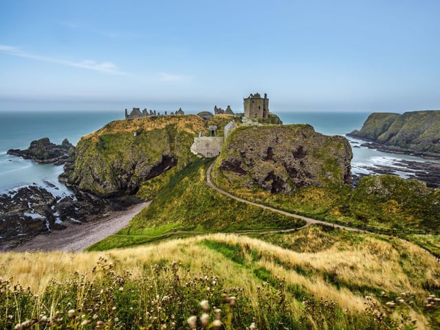 Perched atop a dramatic rocky outcrop on the Aberdeenshire Coastal Trail, a short walk from Stonehaven, the romantic and evocative ruins of Dunnottar Castle has attracted 59,600 hashtags.