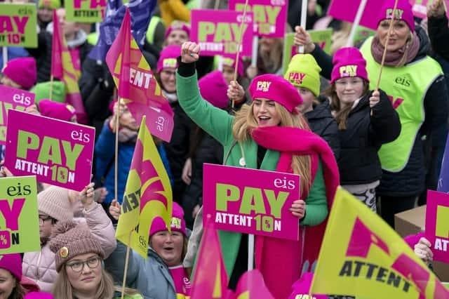 New pay offer to be put to teachers within days, says Scottish Government