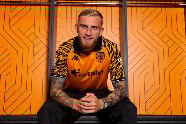 Oli McBurnie has joined Hull City on a free transfer.