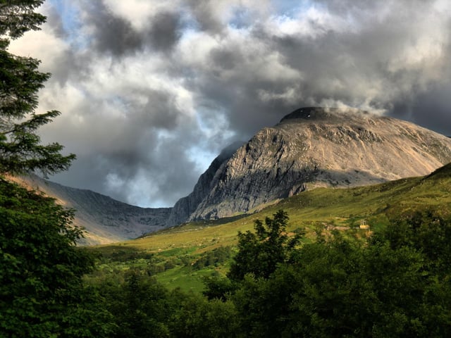 In fourth place is the highest point in the UK, Ben Nevis. Ben Nevis has a total of 247,000 posts on Instagram to date. Situated in the Grampians Mountains, Ben Nevis offers photographers picturesque views at 4,411 feet above sea level.