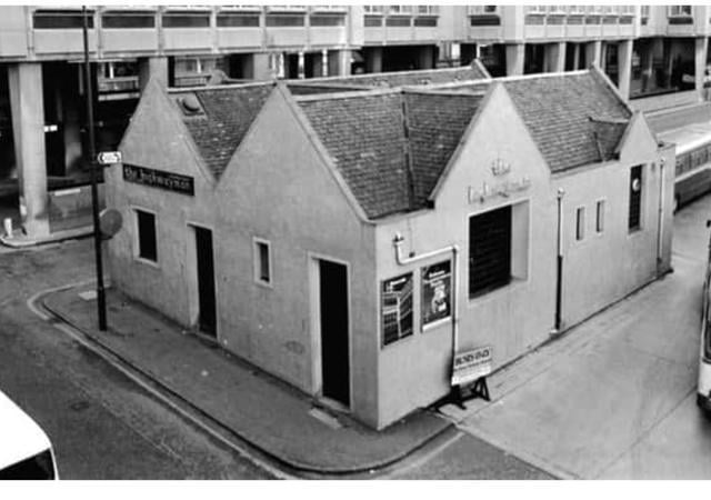 Here we can see the exterior of The Highwayman lounge bar in January 1978. Located at St Andrew Square Bus Station, the pub had a reputation for being a bit dodgy, but it was still popular with travellers looking for a lastie before the journey home.