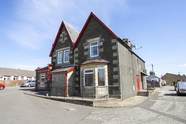 £300,000
Agent - Graham + Sibbald
Very well established community pub within the village of Leslie in Fife, including a self-contained flat above.
