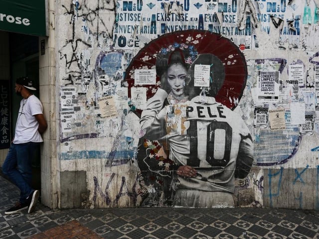 The Netflix documentary follows Brazilian icon Pele and his journey out of a turbulent era in Brazil and his extraordinary path from breakthrough talent to national hero - and footballing legend.