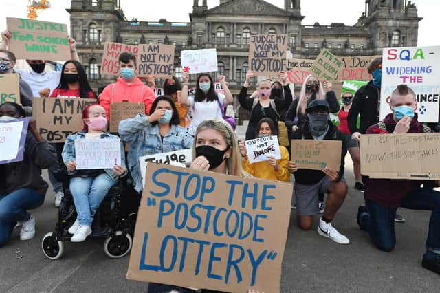 Scottish students stage protests in Edinburgh and Glasgow at the SQA exam results