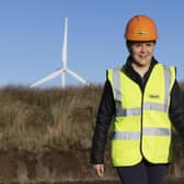 Activists continue to hand out leaflets with a debunked wind energy statistic